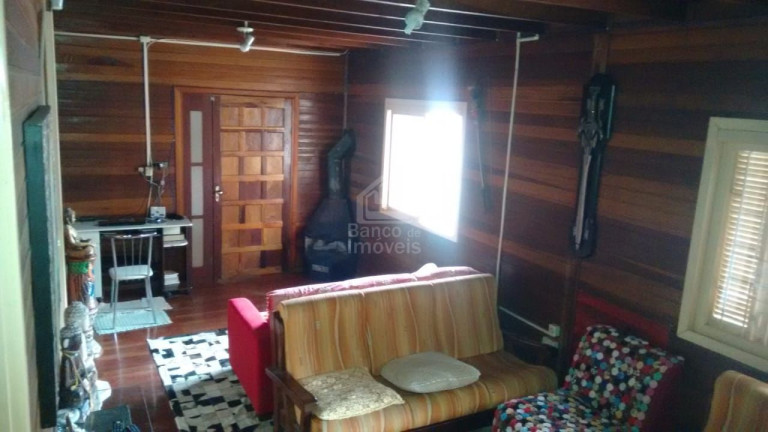 Imagem Casa com 5 Quartos à Venda, 244 m² em Nossa Senhora Medianeira - Santa Maria Imagem Casa com 5 Quartos à Venda, 244 m² em Nossa Senhora Medianeira - Santa Maria