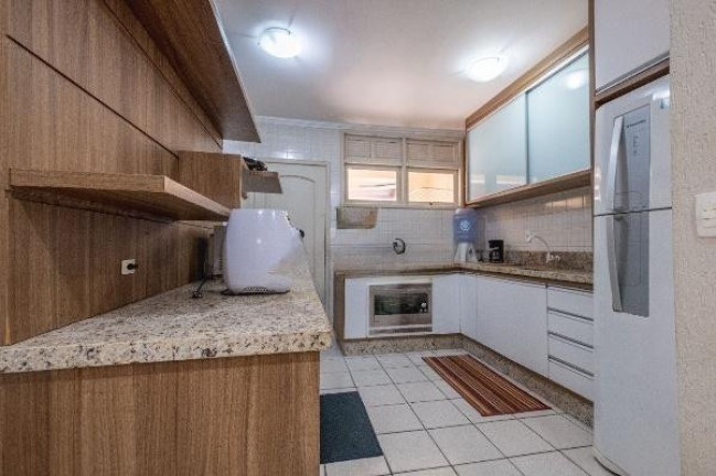 Imagem Sobrado com 3 Quartos à Venda, 160 m² em Cachoeira Do Bom Jesus - Florianópolis