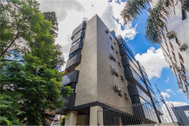 Imagem Imóvel com 3 Quartos à Venda, em Petrópolis - Porto Alegre Imagem Imóvel com 3 Quartos à Venda, em Petrópolis - Porto Alegre