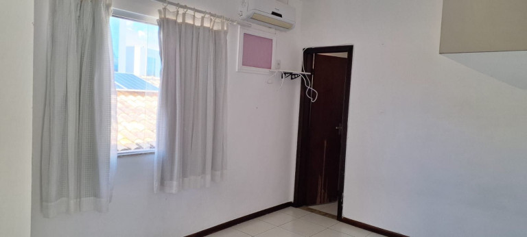 Imagem Casa com 4 Quartos à Venda, 220 m² em Miragem - Lauro De Freitas