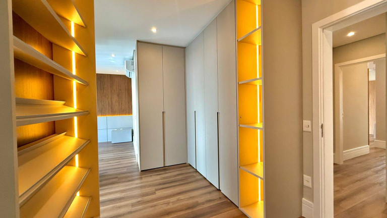 Imagem Apartamento com 3 Quartos à Venda, 281 m² em São Paulo