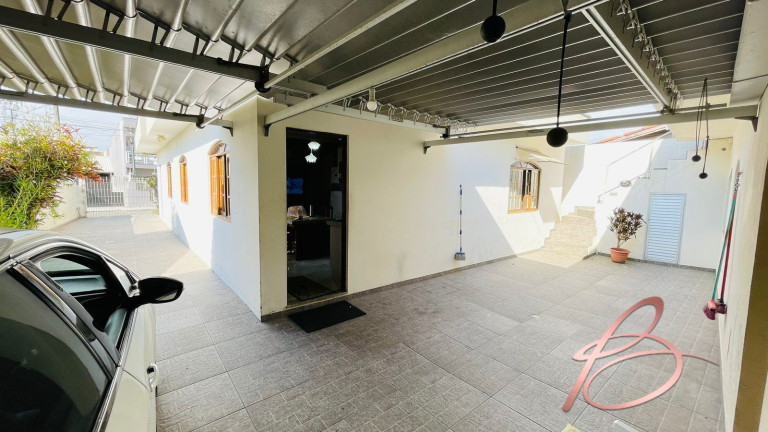Imagem Casa com 3 Quartos à Venda, 161 m² em São João - Itajaí Imagem Casa com 3 Quartos à Venda, 161 m² em São João - Itajaí