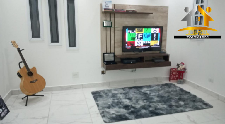 Imagem Casa com 4 Quartos à Venda, 206 m² em Jardim Tupan - Barueri Imagem Casa com 4 Quartos à Venda, 206 m² em Jardim Tupan - Barueri
