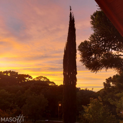 Imagem Casa com 3 Quartos à Venda, 215 m² em Mato Queimado - Gramado