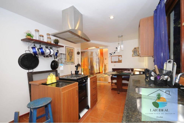 Imagem Casa com 4 Quartos à Venda, 2.000 m² em João Fernandes - Búzios Imagem Casa com 4 Quartos à Venda, 2.000 m² em João Fernandes - Búzios