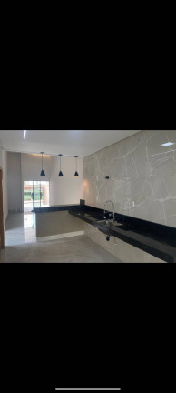 Imagem Casa com 3 Quartos à Venda, 116 m² em Goiânia Imagem Casa com 3 Quartos à Venda, 116 m² em Goiânia