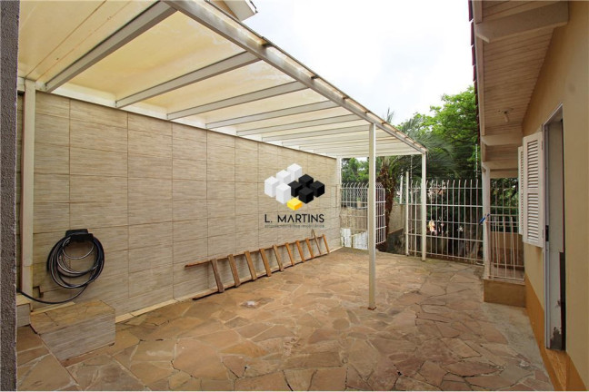 Imagem Casa com 3 Quartos à Venda, 198 m² em Medianeira - Porto Alegre Imagem Casa com 3 Quartos à Venda, 198 m² em Medianeira - Porto Alegre