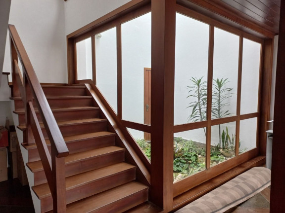 Imagem Casa com 4 Quartos à Venda, 326 m² em Araras - Teresópolis