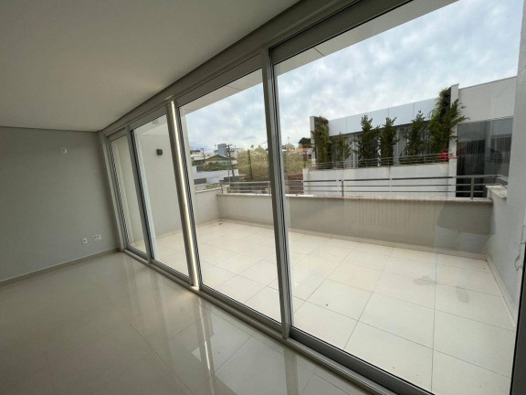 Imagem Sobrado com 3 Quartos à Venda, 187 m² em Pioneiros Catarinenses - Cascavel