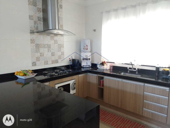 Imagem Casa com 3 Quartos à Venda, 290 m² em Jardim Treviso - Pirassununga