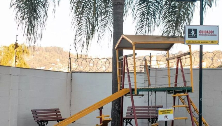 Imagem Apartamento com 2 Quartos à Venda, 56 m² em Teresópolis - Porto Alegre