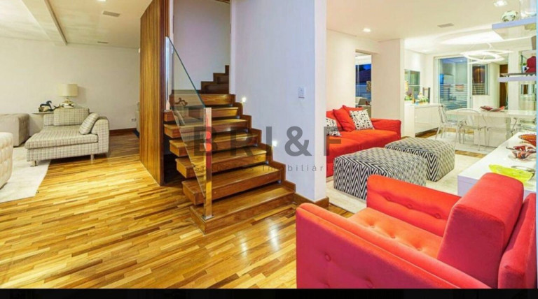 Imagem Casa com 3 Quartos à Venda, 550 m² em Pacaembu - São Paulo