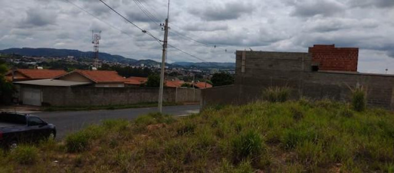 Imagem Terreno à Venda, 250 m² em Centro - Espírito Santo Do Pinhal Imagem Terreno à Venda, 250 m² em Centro - Espírito Santo Do Pinhal