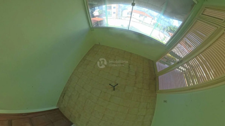 Imagem Casa com 5 Quartos à Venda, em Coroa Do Meio - Aracaju Imagem Casa com 5 Quartos à Venda, em Coroa Do Meio - Aracaju