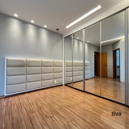 Imagem Apartamento com 3 Quartos à Venda, 107 m²