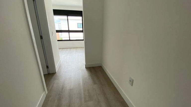 Imagem Casa com 3 Quartos à Venda, 262 m² em Santa Regina - Camboriú Imagem Casa com 3 Quartos à Venda, 262 m² em Santa Regina - Camboriú