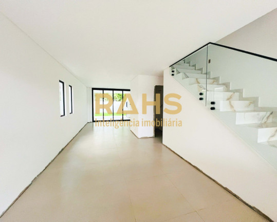 Imagem Casa com 3 Quartos à Venda, 159 m² em Bom Retiro - Joinville