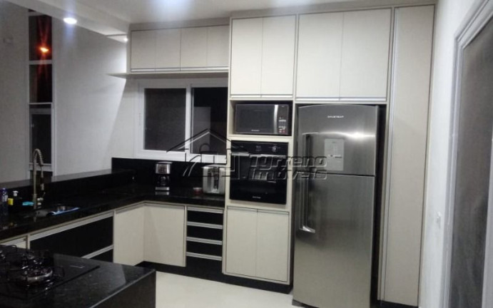 Imagem Casa de Condomínio com 2 Quartos à Venda, 150 m² em Bairro Do Grama - Caçapava Imagem Casa de Condomínio com 2 Quartos à Venda, 150 m² em Bairro Do Grama - Caçapava