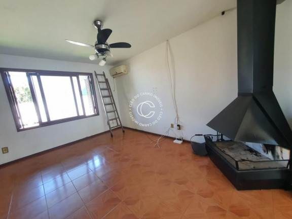 Imagem Casa com 3 Quartos à Venda, 180 m² em Camobi - Santa Maria Imagem Casa com 3 Quartos à Venda, 180 m² em Camobi - Santa Maria