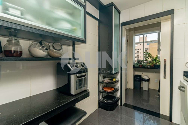 Imagem Apartamento com 3 Quartos à Venda, 113 m² em Petropolis - Porto Alegre