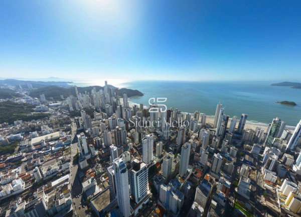 Imagem Imóvel com 4 Quartos à Venda, 222 m² em 2 Quadra Centro - Balneário Camboriú
