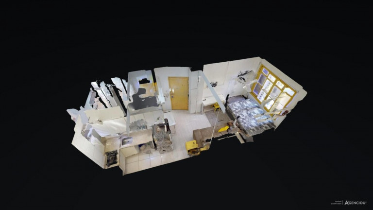 Imagem Imóvel com 1 Quarto à Venda, 21 m² em Centro Histórico - Porto Alegre Imagem Imóvel com 1 Quarto à Venda, 21 m² em Centro Histórico - Porto Alegre