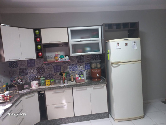 Imagem Casa com 3 Quartos à Venda, 130 m² em Jardim Petrópolis - Arapongas Imagem Casa com 3 Quartos à Venda, 130 m² em Jardim Petrópolis - Arapongas