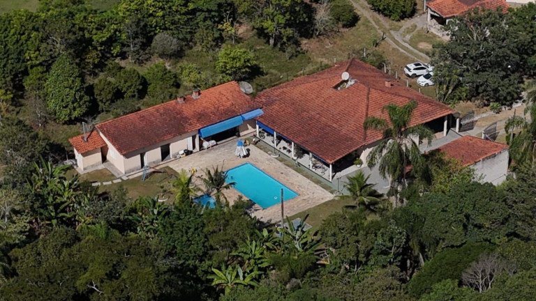 Chácara com 5 Quartos à Venda, 200 m² em Chácaras Reunidas - São José Dos Campos