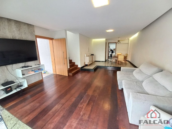 Sobrado com 3 Quartos para Alugar, 203 m² em Aparecida - Santos