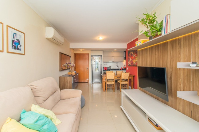 Imagem Imóvel com 3 Quartos à Venda,  em Petrópolis - Porto Alegre
