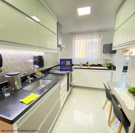 Imagem Apartamento com 3 Quartos à Venda, 240 m² em Praia Itaparica - Vila Velha Imagem Apartamento com 3 Quartos à Venda, 240 m² em Praia Itaparica - Vila Velha