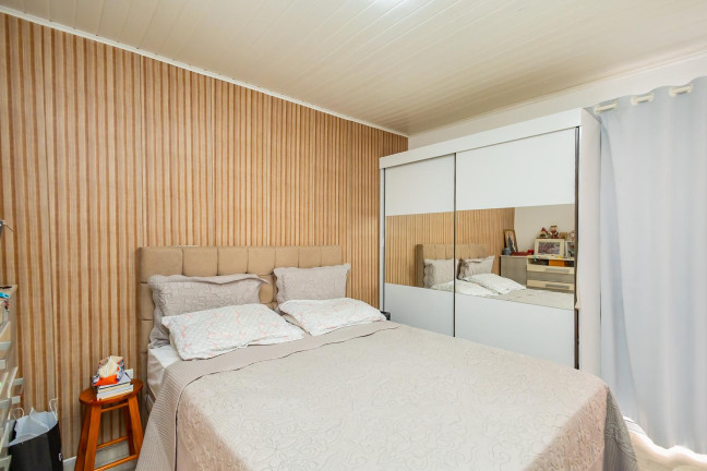 Sobrado com 4 Quartos à Venda, 139 m² em Campo Comprido - Curitiba