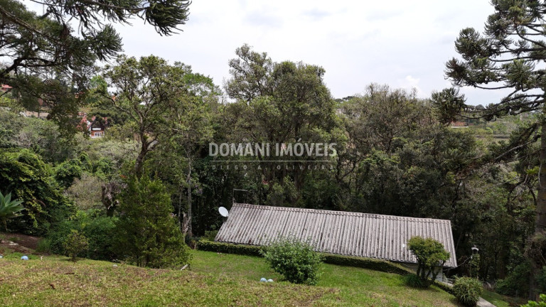 Imagem Casa com 4 Quartos à Venda, 248 m² em Região Do Alto Do Capivari - Campos Do Jordão Imagem Casa com 4 Quartos à Venda, 248 m² em Região Do Alto Do Capivari - Campos Do Jordão