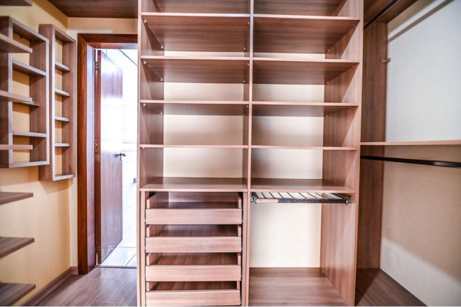 Imagem Casa com 3 Quartos à Venda, 152 m² em Hípica - Porto Alegre Imagem Casa com 3 Quartos à Venda, 152 m² em Hípica - Porto Alegre