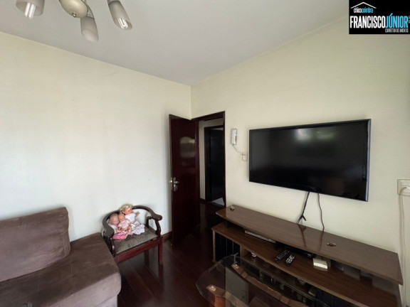 Imagem Casa com 3 Quartos à Venda, 241 m² em Setor Aeroporto - Goiânia