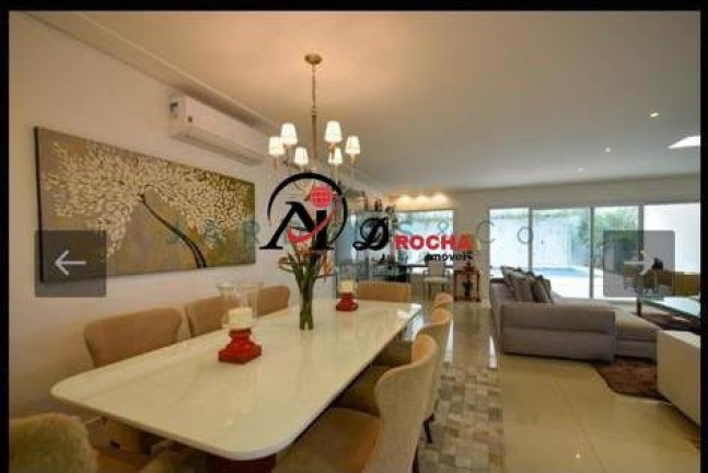 Casa à Venda, 300 m² em Alphaville - Santana De Parnaíba