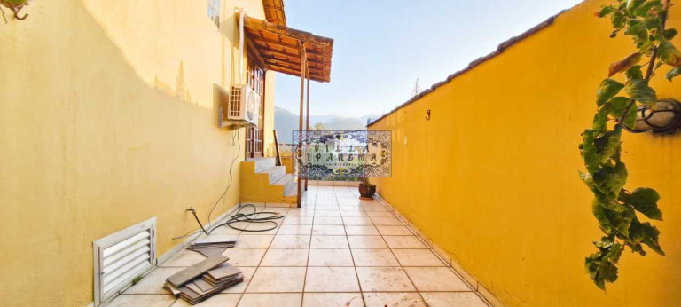 Imagem Imóvel com 5 Quartos à Venda, 300 m² em Santa Teresa - Rio De Janeiro Imagem Imóvel com 5 Quartos à Venda, 300 m² em Santa Teresa - Rio De Janeiro