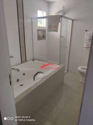 Imagem Casa com 3 Quartos à Venda, 280 m² em Floresta - Joinville Imagem Casa com 3 Quartos à Venda, 280 m² em Floresta - Joinville