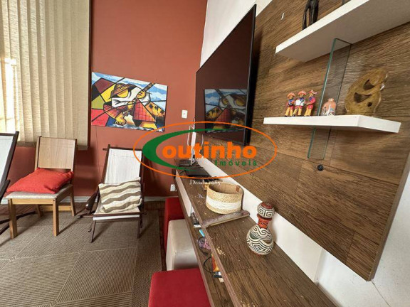 Imagem Casa com 4 Quartos à Venda, 400 m² em Andaraí - Rio De Janeiro Imagem Casa com 4 Quartos à Venda, 400 m² em Andaraí - Rio De Janeiro