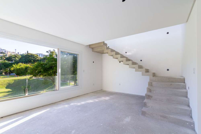 Imagem Imóvel com 3 Quartos à Venda, 400 m² em Três Figueiras - Porto Alegre Imagem Imóvel com 3 Quartos à Venda, 400 m² em Três Figueiras - Porto Alegre