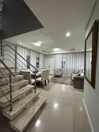 Imagem Casa com 3 Quartos à Venda, 240 m² em Pedra Branca - Palhoça