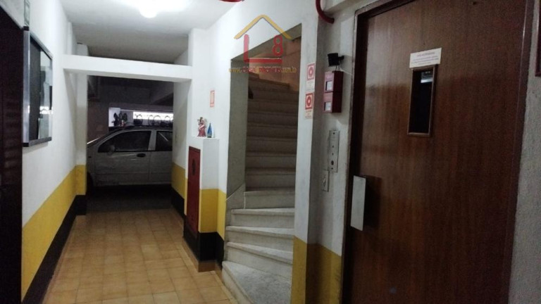 Imagem Apartamento com 2 Quartos à Venda, 75 m²