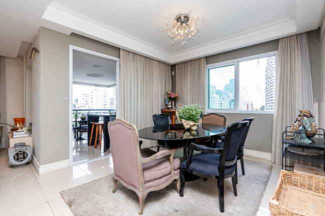 Imagem Apartamento com 4 Quartos à Venda, 215 m² em Aclimação - São Paulo