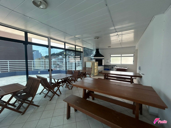 Imagem Apartamento com 4 Quartos à Venda, 143 m² em Centro - Florianópolis Imagem Apartamento com 4 Quartos à Venda, 143 m² em Centro - Florianópolis