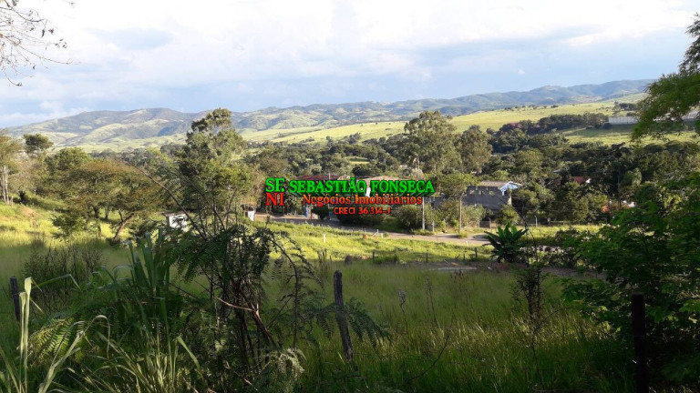 Chácara à Venda, 1.200 m² em Chácara Santa Rosa - Caçapava