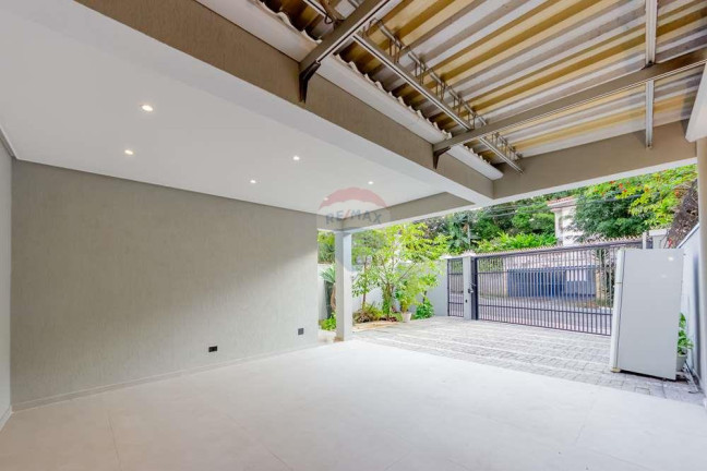 Imagem Casa com 3 Quartos à Venda, 222 m² em Jardim Prudência - São Paulo Imagem Casa com 3 Quartos à Venda, 222 m² em Jardim Prudência - São Paulo