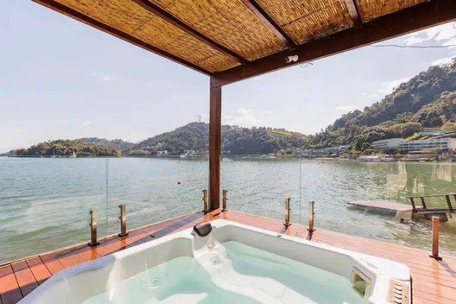 Imagem Casa de Condomínio com 7 Quartos à Venda, 219 m² em Gambôa Do Belém (cunhambebe) - Angra Dos Reis