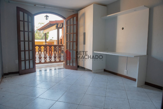 Imagem Casa com 4 Quartos à Venda, 135 m² em Araras - Teresópolis