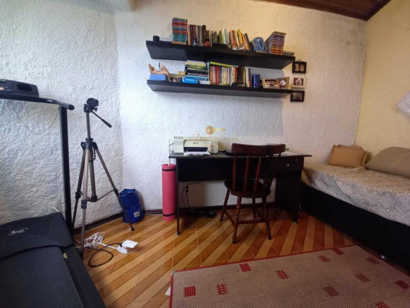 Imagem Casa com 4 Quartos à Venda, 180 m² em Iucas - Teresópolis