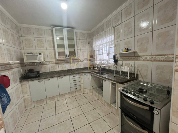 Imagem Casa com 4 Quartos para Alugar, 250 m² em Vila Nova Botucatu - Botucatu
